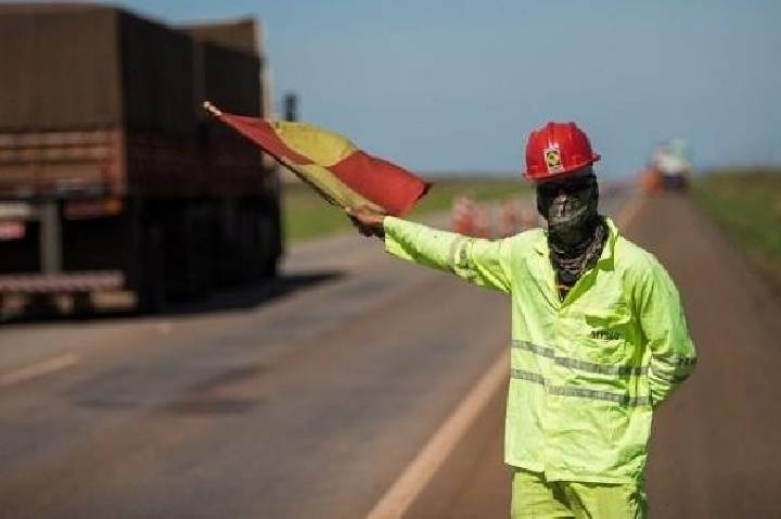 Trecho da BR-364 em Nobres será interditado por 30 minutos para detonação de rochas