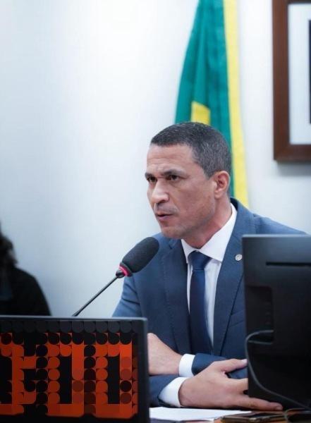CCJ aprova projeto do deputado Coronel Assis que obriga movimentos como o MST a ter personalidade jurídica