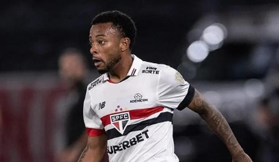 São Paulo busca lateral-esquerdo para substituir Welington, mas descarta Marcelo
