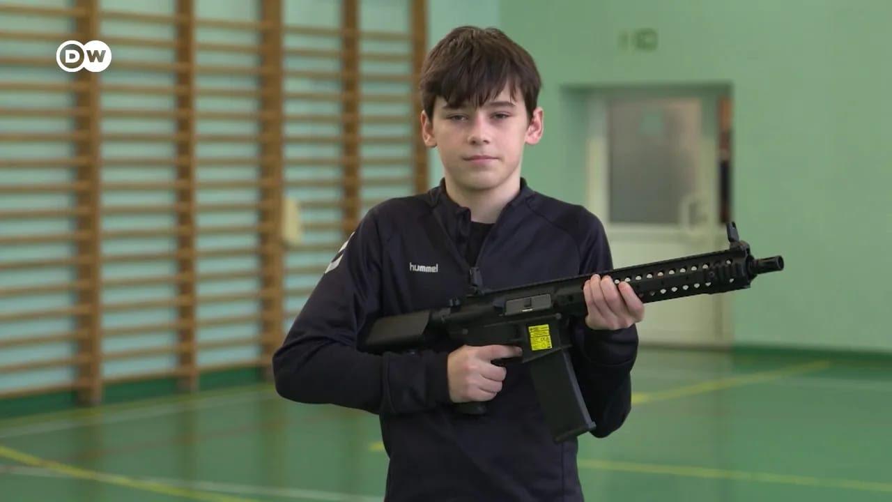Aula de tiro passa a ser obrigatória nas escola da Polônia