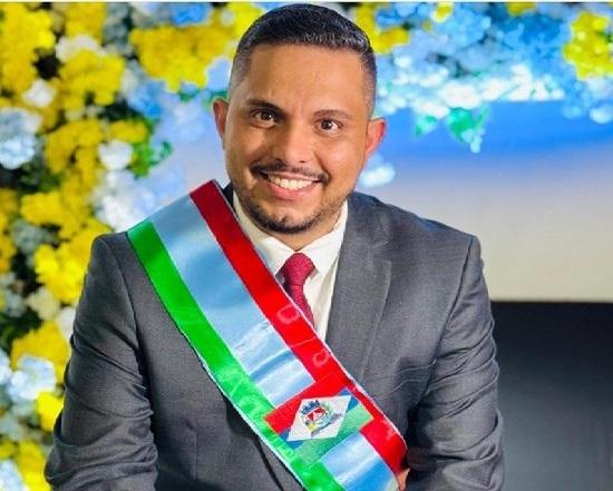 Prefeito de Livramento é condenado por propaganda irregular