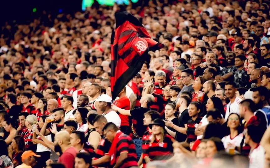 Flamengo se reuniu com torcidas organizadas em negociação de retorno ao Maracanã