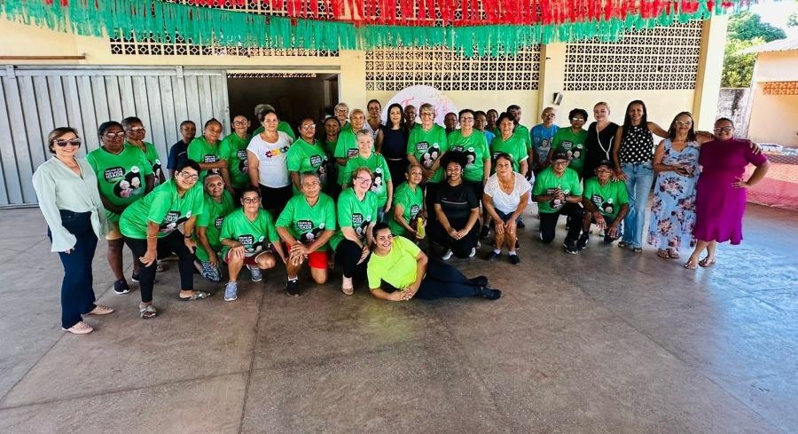 Secretaria de Assistência Social homenageia mães da melhor idade em evento no bairro Monjolo em Rosário Oeste