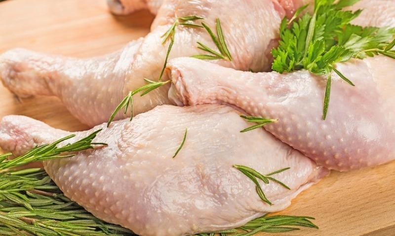 México e Reino Unido retomam importação de frango após surto de gripe aviária