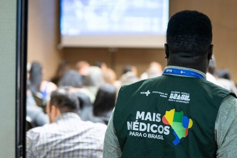 MT recebe 89 novos profissionais do Mais Médicos para atender áreas vulneráveis e indígenas