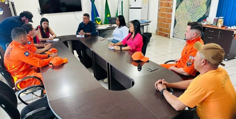 Rosário Oeste Reforça Colaboração com Corpo de Bombeiros para Combate a Incêndios