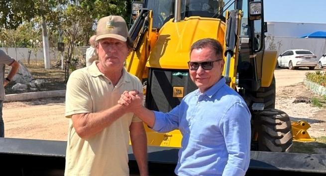 Deputado Eduardo Botelho visita Rosário Oeste e é recebido por prefeito Mariano Balabam e vereadores aliados