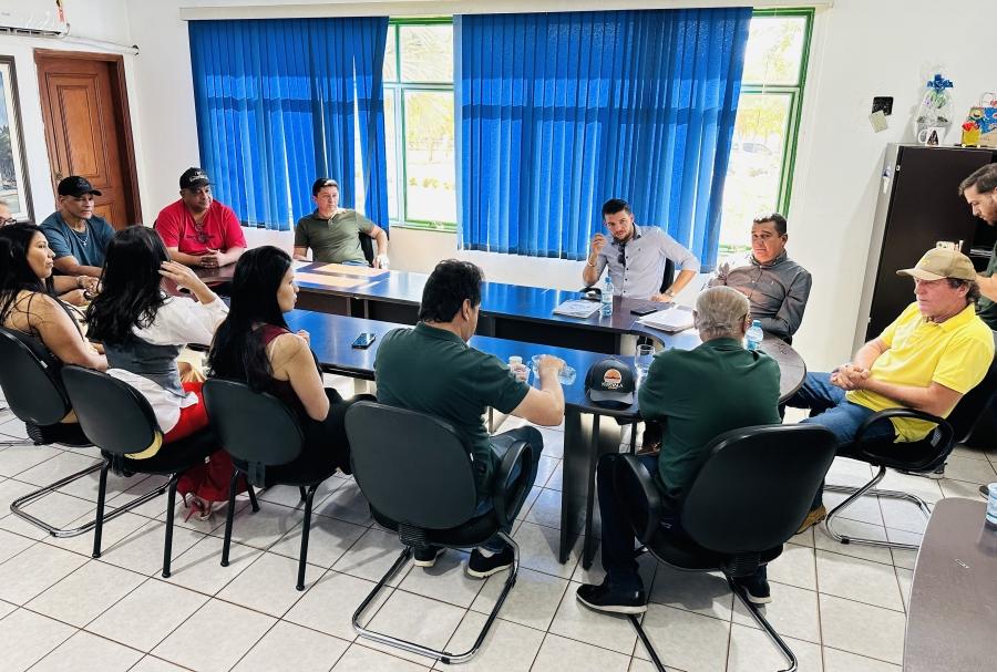 Prefeito Mariano Balabam e equipe oficializam recursos com deputado Júlio Campos para Rosário Oeste