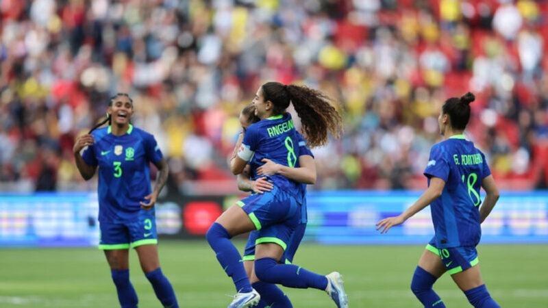 Seleção Brasileira de futebol feminino é campeã da Copa América