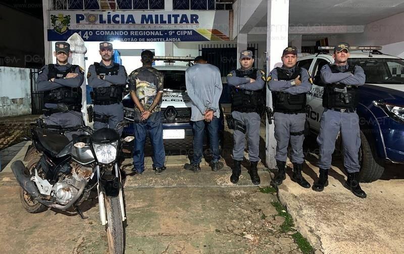 Dois são presos em Diamantino após perseguição na MT-240; arma e moto com registro de furto são apreendidas