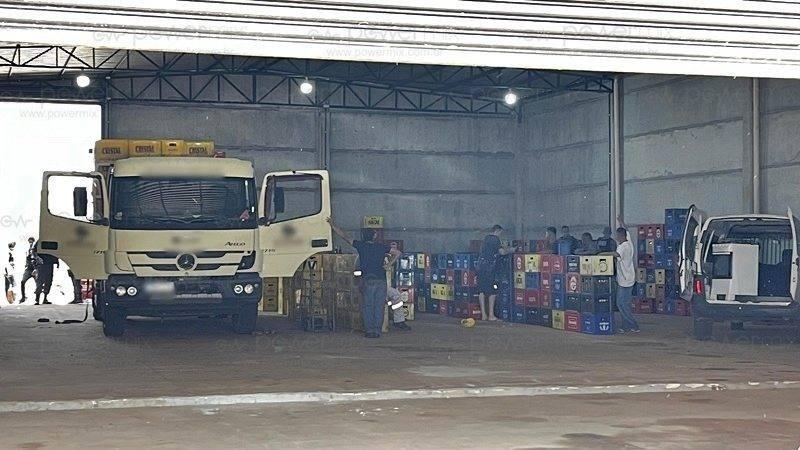 Polícia Militar fecha depósito usado para armazenar bebida adulterada em Nova Mutum
