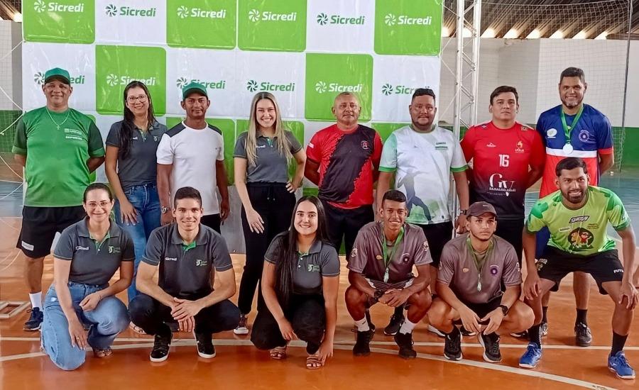 1ª Copinha Sicredi de Futsal realizada pela Prefeitura e Sicredi comemorou o Dia das Crianças em Rosário Oeste