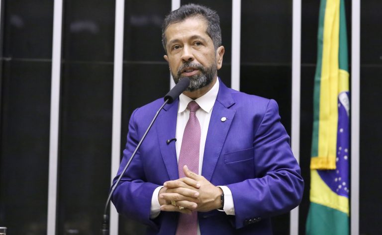 Comissão aprova capacitação obrigatória de agentes da Defesa Civil