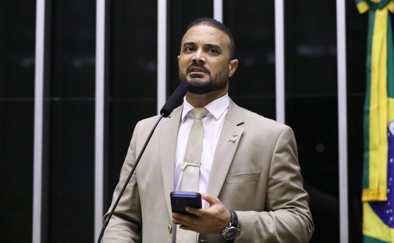 Comissão debate significado das tatuagens no mundo do crime