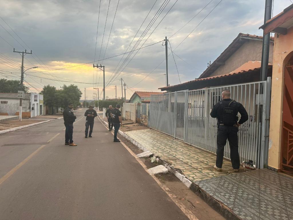 MEGAOPERAÇÃO em Jangada: Polícia Cumpre 28 Mandados Contra Facção Criminosa