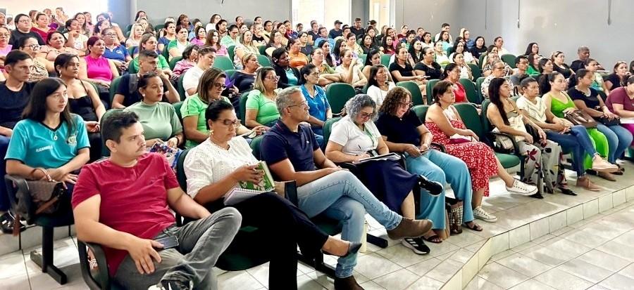 Rosário Oeste investe na alfabetização com formação em Consciência Fonológica para educadores