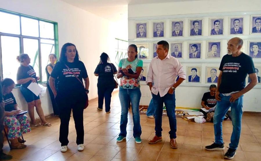 Rosário Oeste: Secretário Alexandre do Bauxi escuta as principais reivindicações dos profissionais da Educação