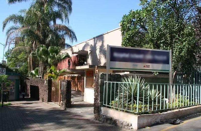 Técnica de enfermagem é atacada com seringa usada em paciente com HIV