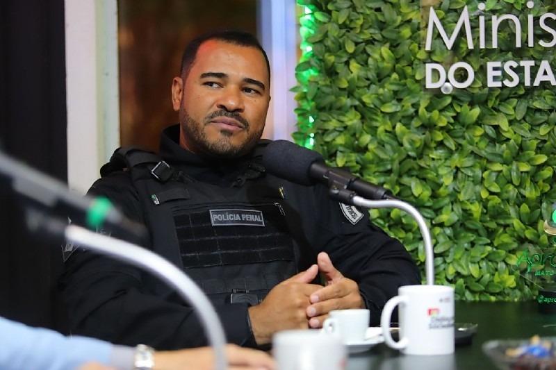 Diretor de presídio apontado como autor de trama para matar juiz tira férias