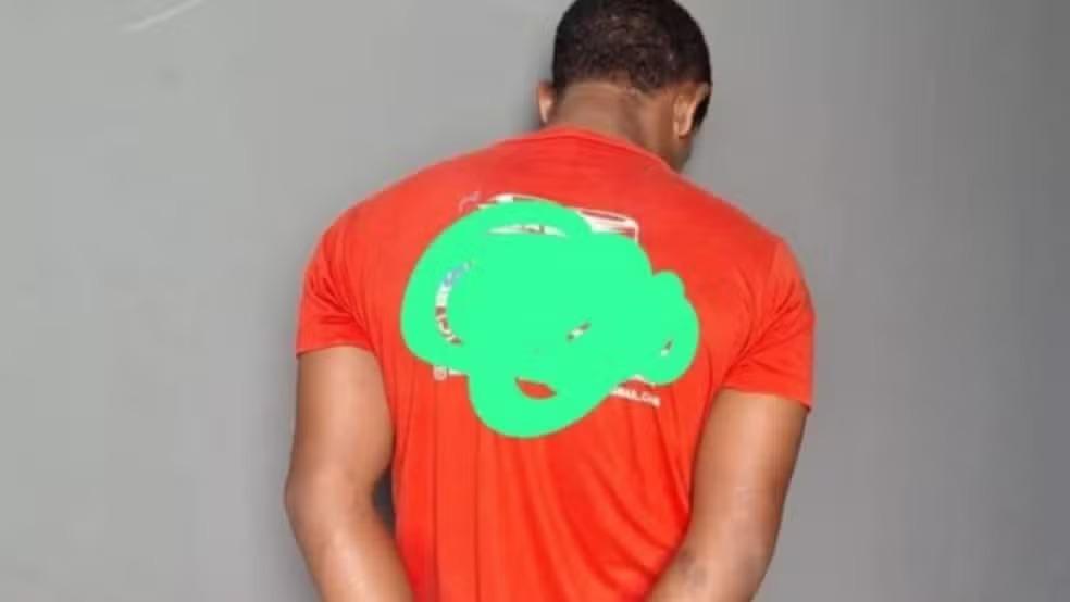 Filho é preso por tentar estuprar mãe e tentar matar o pai com foice