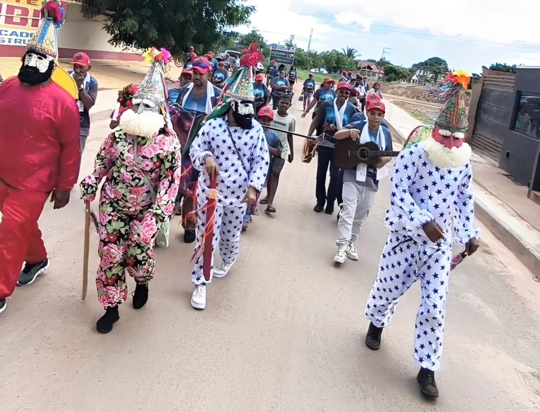 Folia de Reis dos Cuiabanos encanta Rosário Oeste e fortalece tradição centenária