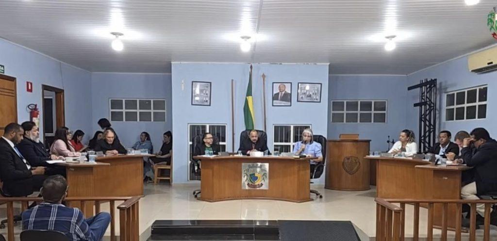 Presidente da Câmara de Rosário Oeste propõe novo cargo comissionado e provoca reação imediata