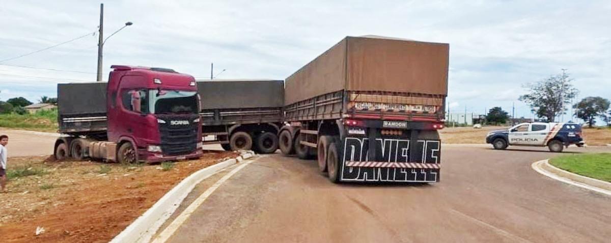 Caminhoneiro drogado é preso ao causar acidente em MT