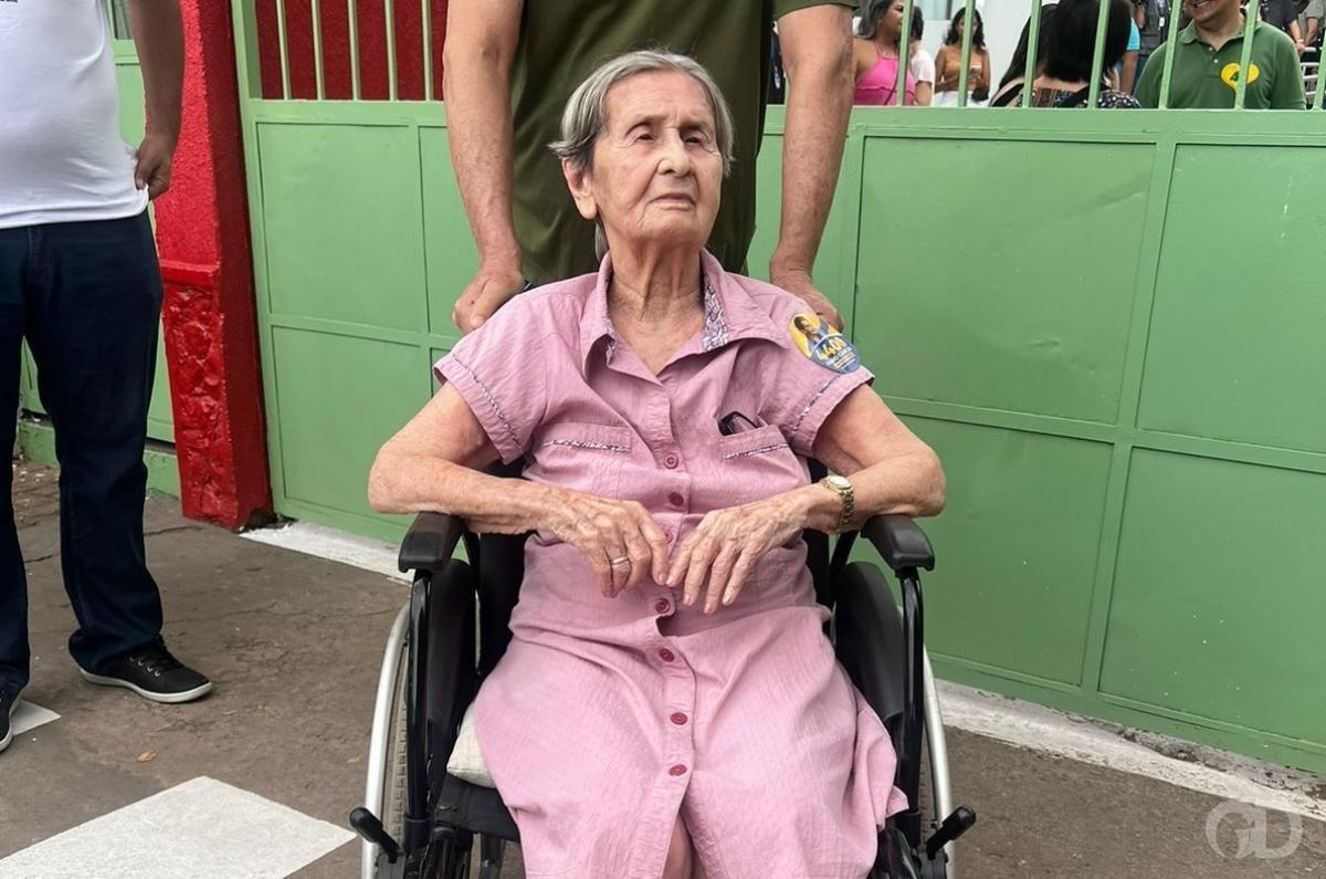 Dona Maria de Oliveira, mãe de Dante, morre aos 104 anos