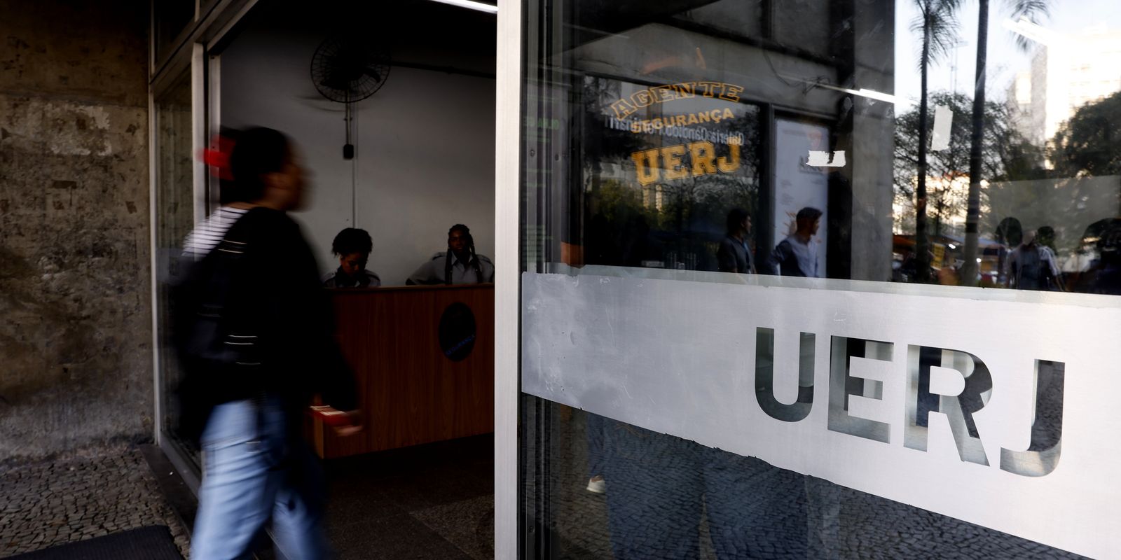 DPU solicita a ministérios que assegurem cotas raciais em concursos