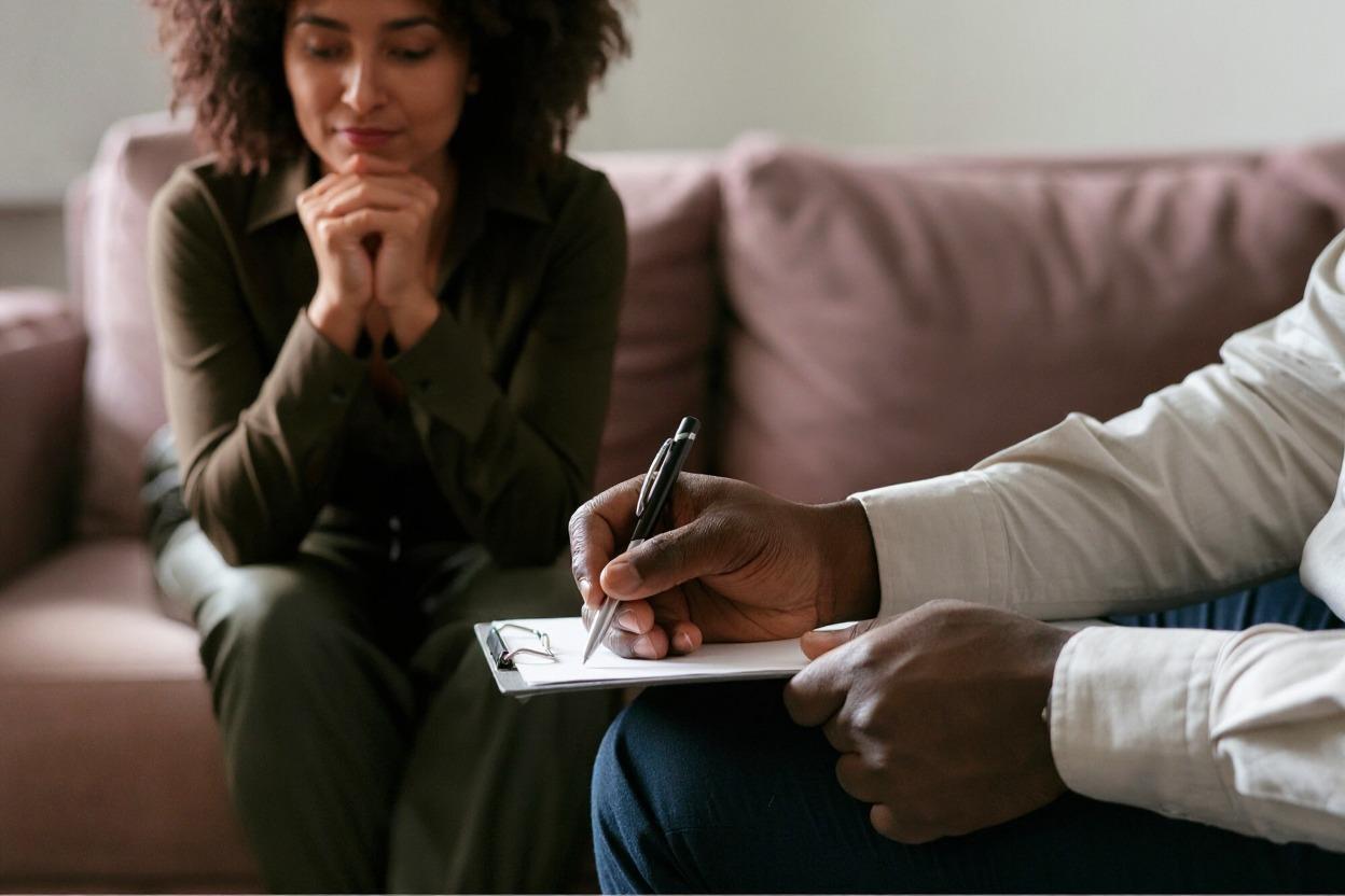 Janeiro Branco: desequilíbrios hormonais podem impactar a saúde emocional  