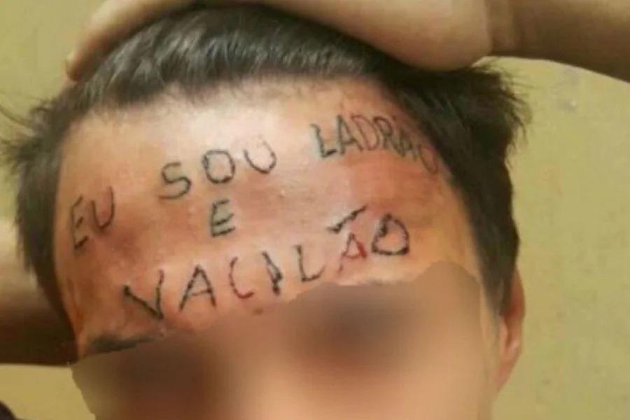 “Ladrão e vacilão”: jovem que teve frase tatuada na testa é preso novamente