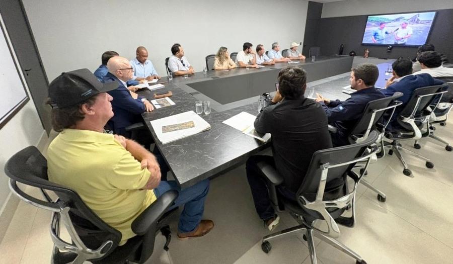 Prefeito de Rosário Oeste acompanha reunião com governador Otaviano Pivetta sobre o desenvolvimento da Região do Marzagão 