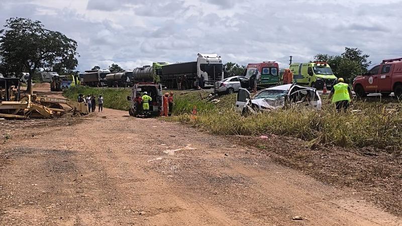 Duas pessoas morrem em acidente na BR-364 em VG
