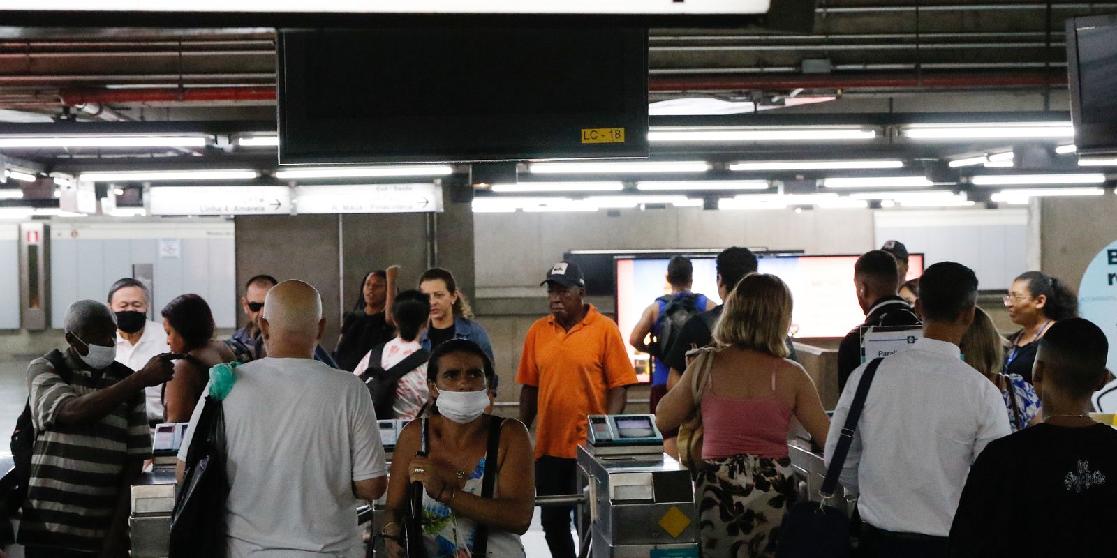 Metrô de SP terá funcionamento contínuo na virada para o carnaval
