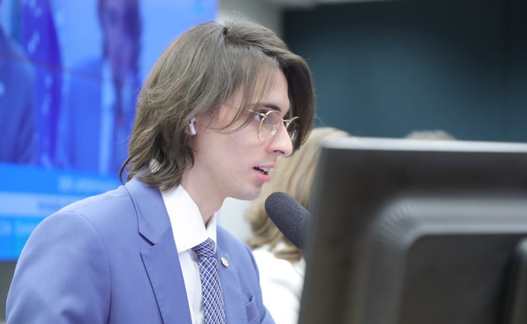 Câmara analisa projeto que institui política nacional de combate à obesidade, com foco em crianças e adolescentes