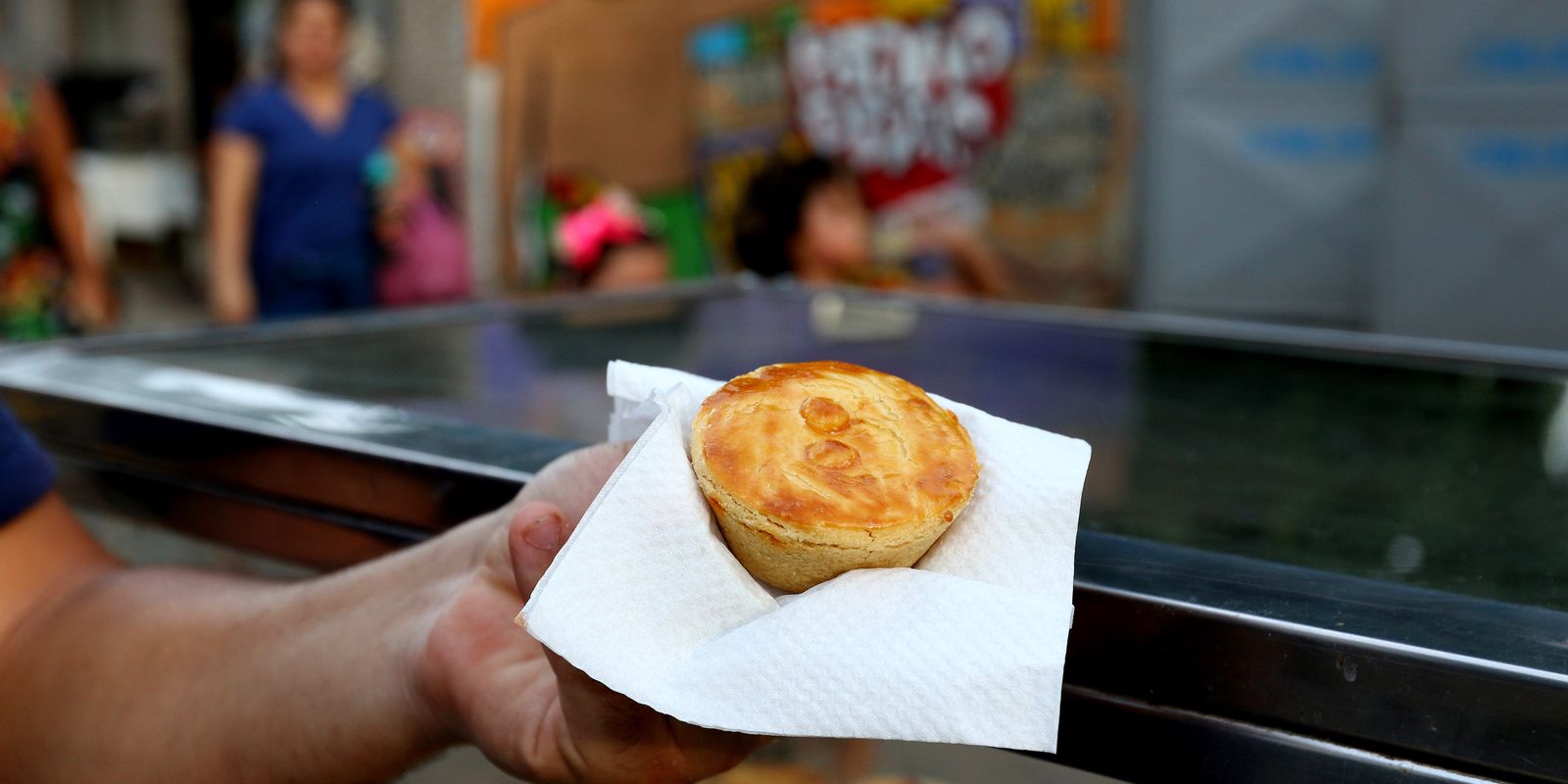 Serviços registram crescimento de 2,8% em 2025, o quinto ano consecutivo de expansão