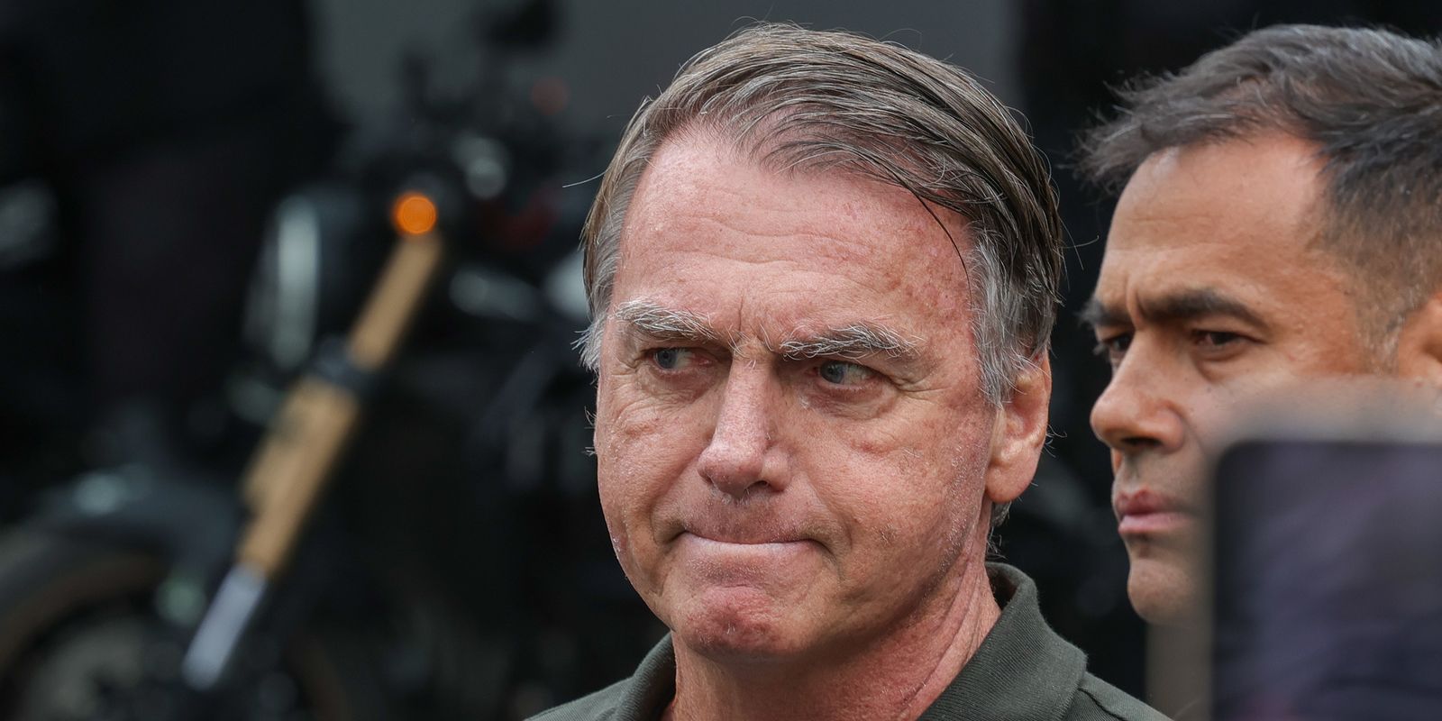 STM concede dez dias para defesa de Bolsonaro sobre perda de patente