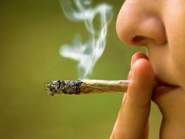 TST decide que usuário de drogas não pode ser demitido do emprego.