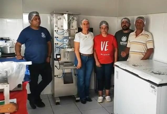 Agricultura Familiar da Raizama, em Rosário Oeste, recebe investimentos e moderno maquinário para produção leiteira