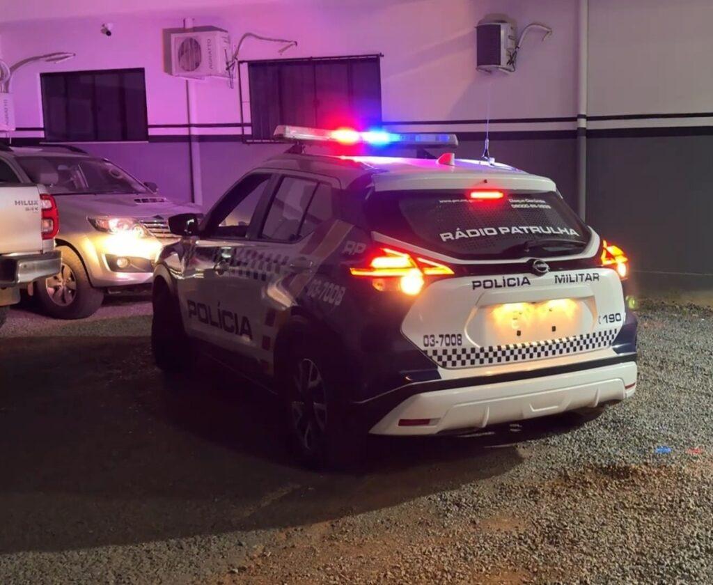 Bêbado discute com mulher, a empurra contra parede, leva garrafada na cabeça, xinga policiais e vai preso em Sorriso