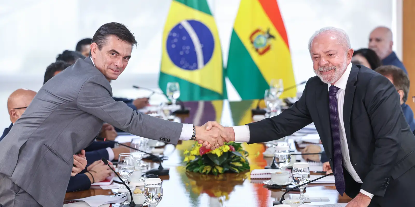 Brasil e Bolívia fortalecem laços para expandir gás e energia