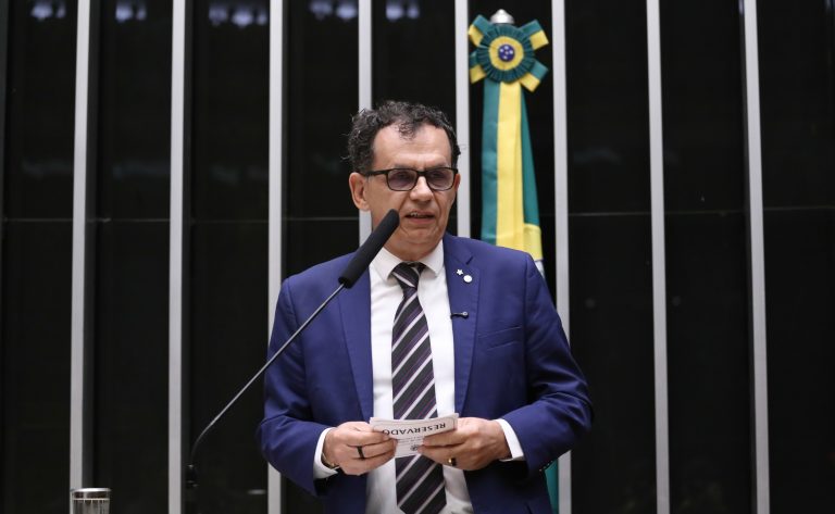 Comissão aprova fiscalização independente para obras públicas e PPPs