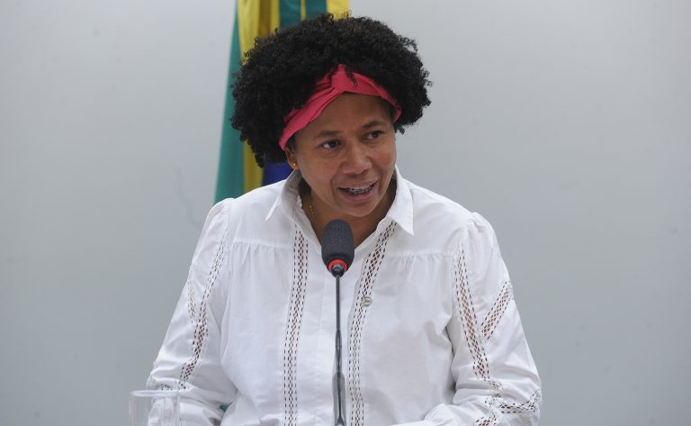 Comissão de Saúde da Câmara aprova capacitação contra câncer infantojuvenil
