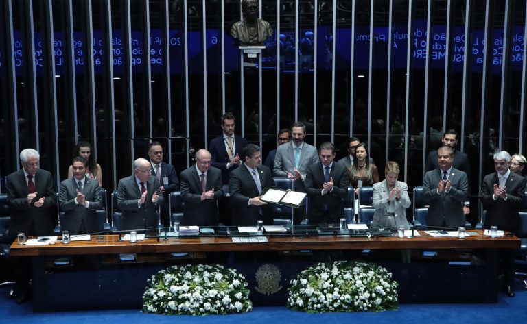 Congresso oficializa acordo de livre comércio entre Mercosul e União Europeia