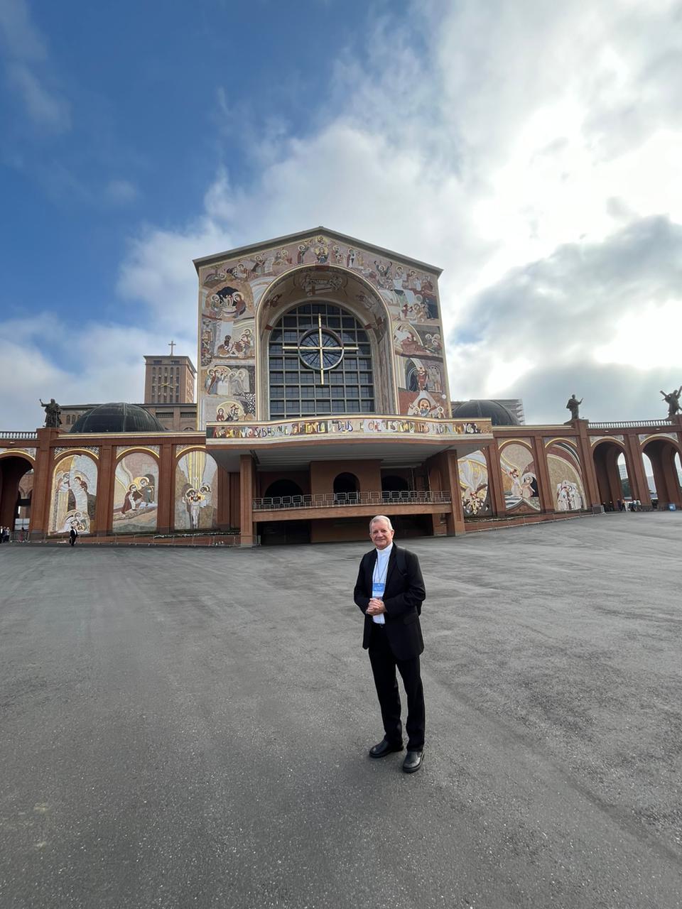 Dom Mário cumpre últimas agendas e se despede de Cuiabá no final de abril