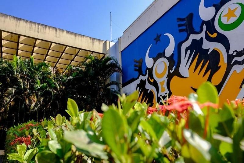 Mauro se despede do Governo com salário de março na conta dos servidores