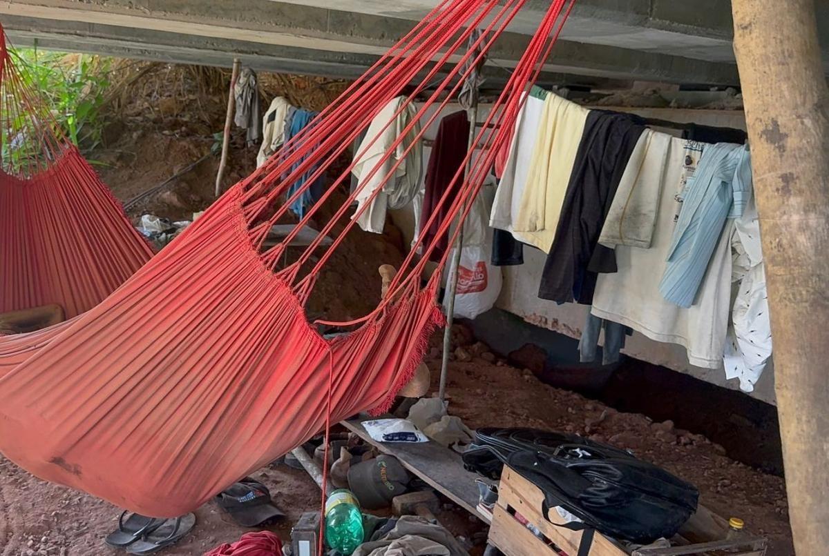 Pescadores encontram idoso morto debaixo de ponte em MT; ele vivia no local