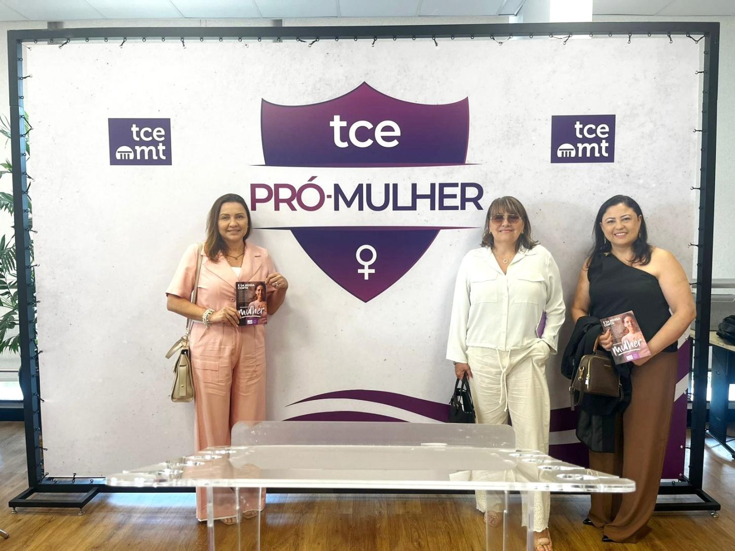 Políticas para Mulheres: Nobres Fortalece Rede de Proteção no Encontro Pró-Mulher do TCE-MT