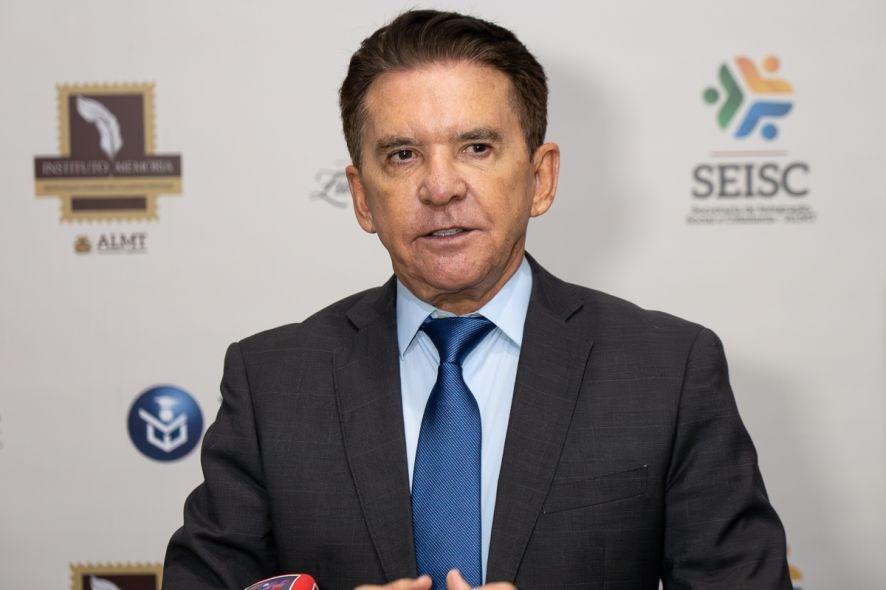 Presidente do TCE diz que Bolsa Família dificulta contratações em MT