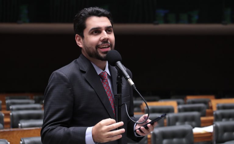 Proposta estabelece política nacional para uso de milhas aéreas com fundos públicos